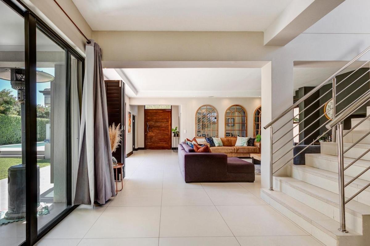 Villa 3 Bedroom In Big Bay Cape Town