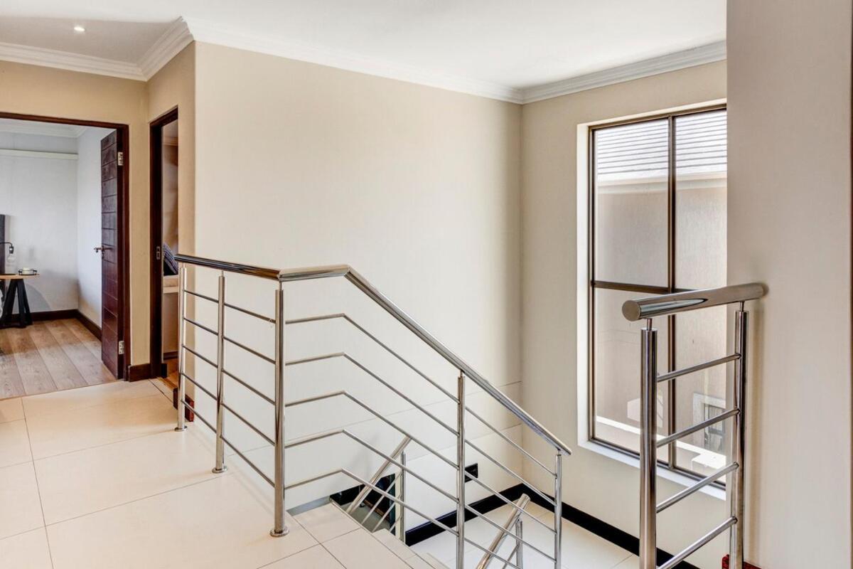 Villa 3 Bedroom In Big Bay *