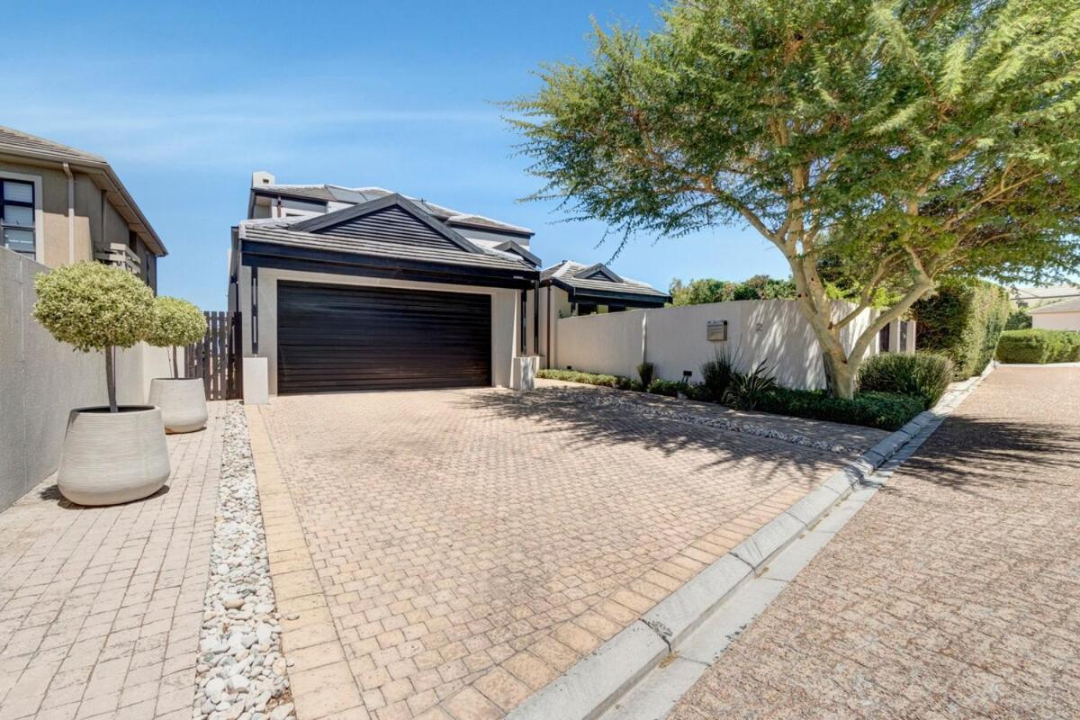 3 Bedroom In Big Bay Villa
