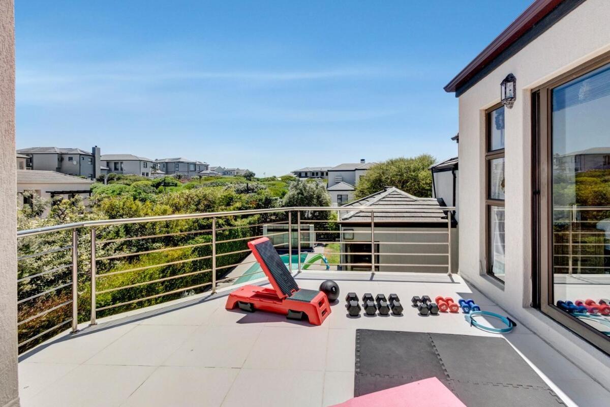 Villa 3 Bedroom In Big Bay