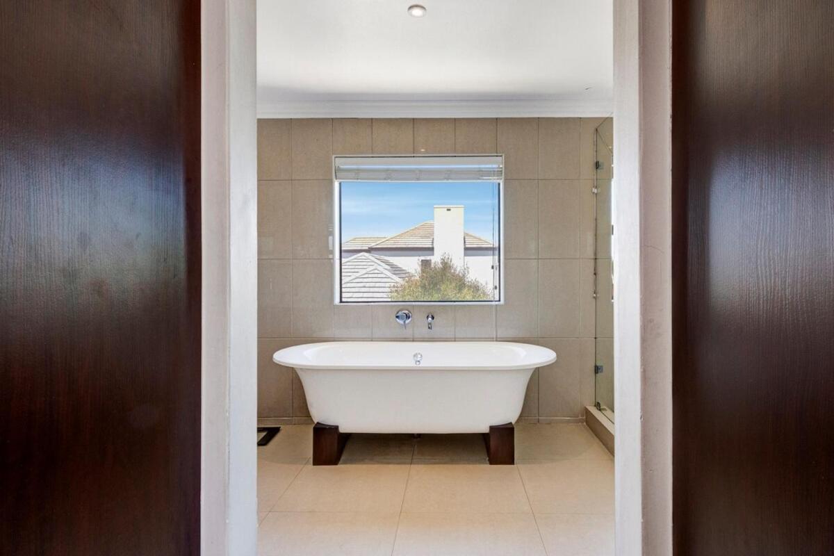 3 Bedroom In Big Bay Villa *
